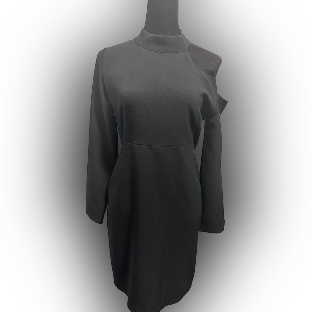 OAK + FORT Cold Shoulder Long Sleeve Dress Black